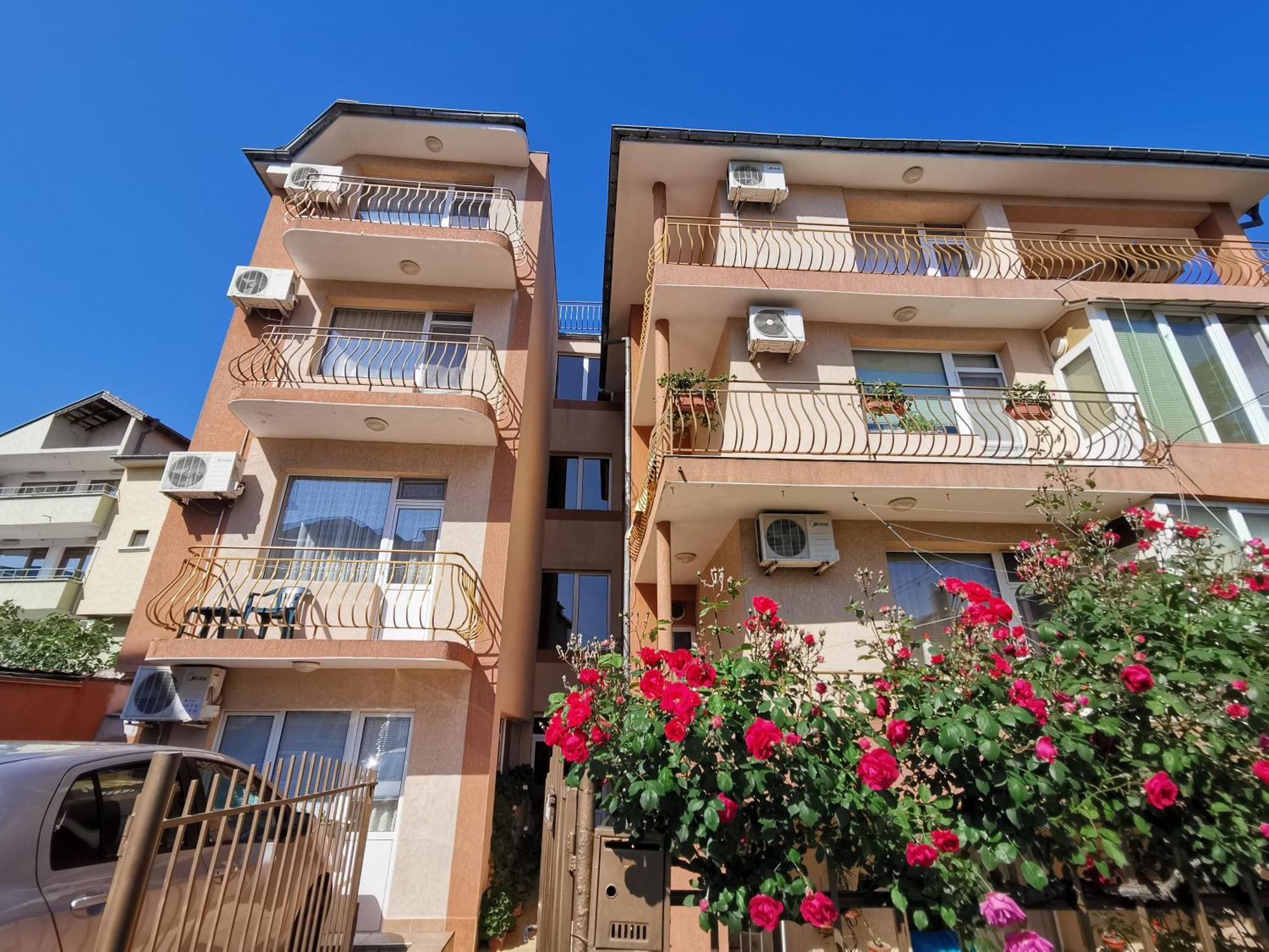 Guest House Georgieva ラヴダ エクステリア 写真