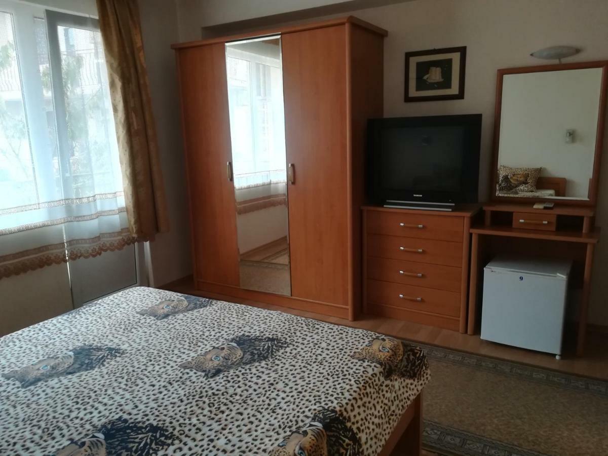 Guest House Georgieva ラヴダ エクステリア 写真